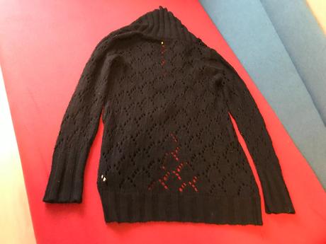 Sveter. vel.34  zn.y.o.u.- quelle, quelle,34