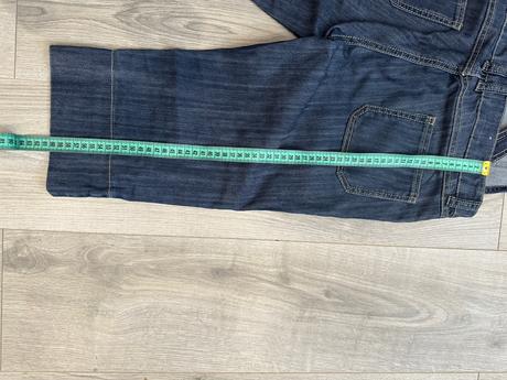 3/4 tmavé rifle na traky, s