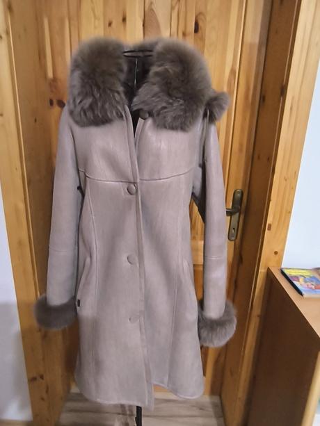 Béžový pravý kožuch, <50