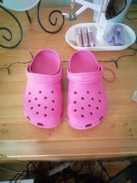 Crocs, crocs,35
