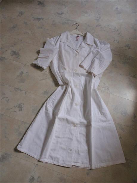 Biely plášť/lekársky /potravinársky, 48