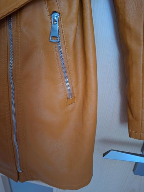 Zateplená koženka s kožušiny veľ.m, m