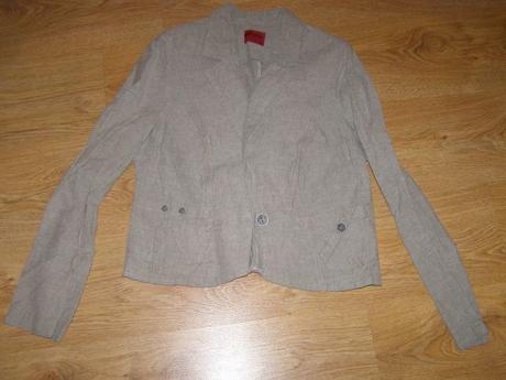 Kostým v perfektnom stave, l