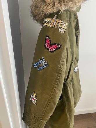 Krasna prechodná parka, l.o.g.g.,36