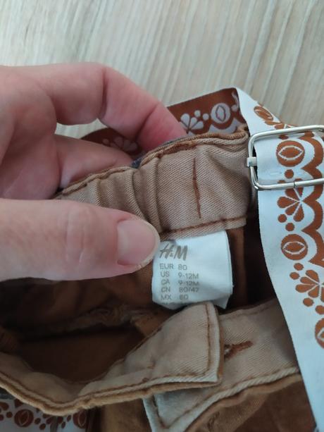 Nohavice s ľudovými trakmi, h&m,80