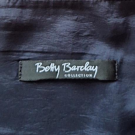 Sukňa po kolená zn. betty barclay, 38