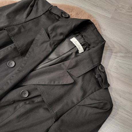 38 trenchcoat s puff rukavmi, 38