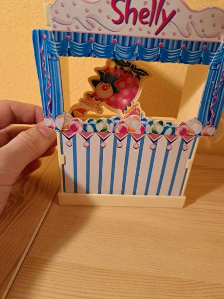 Barbie shelly surprise birthday playset, 