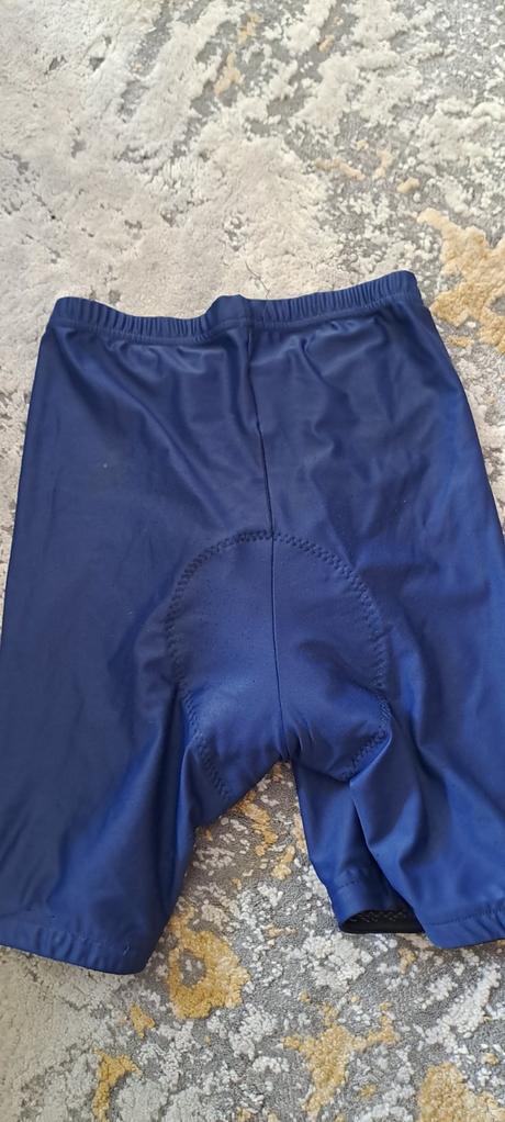 Cyklonohavice pre chlapca, 146