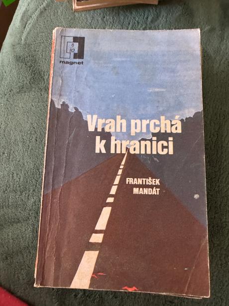 Mandát františek. vrah prchá k hranici /cz/,