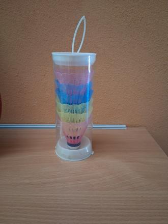 Bedminton košík ako nové 6 kusov spolu,