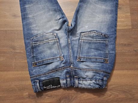 Chlapcenske rifle, chapter young,146