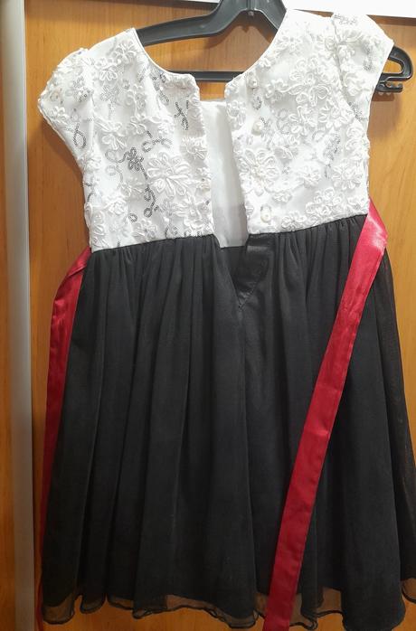 Slavnostne detske  saty, 122