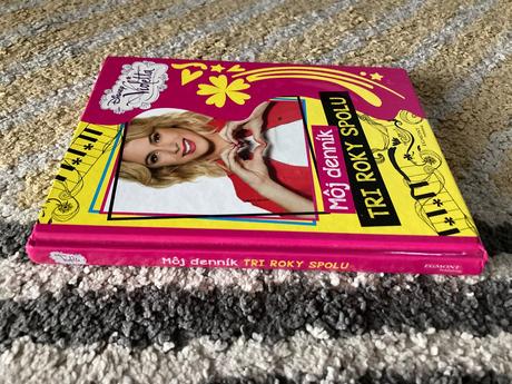 Violetta - môj denník - tri roky spolu (2015),