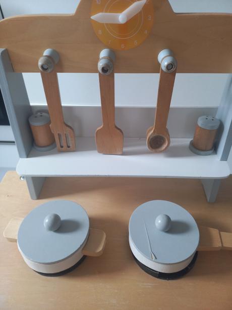 Detská drevená kuchynka, 