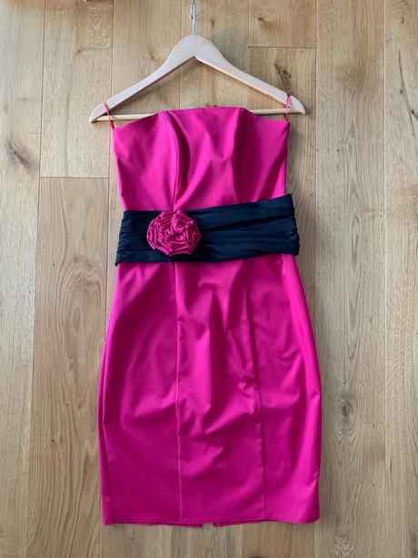 Spolocenske saty, 38