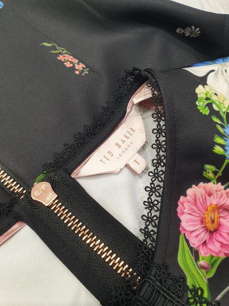 Ted baker šaty xs/s, xs