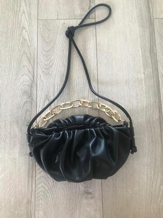 Kabelka na štýl bottega veneta,