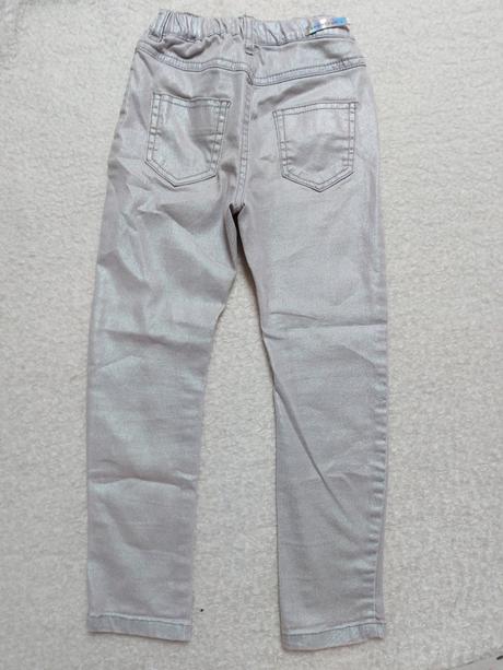 Strieborne nohavice, reserved,116