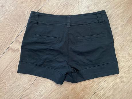 Cierne kratasy hm, h&m,38