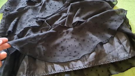 Volánikové čierne šaty, h&m,158