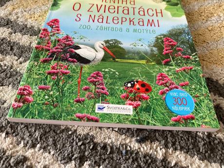 Kniha o zvieratách s nálepkami-zoo,záhrada,motýle,