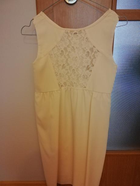 Krásne krémové šaty s čipkou, zara,146