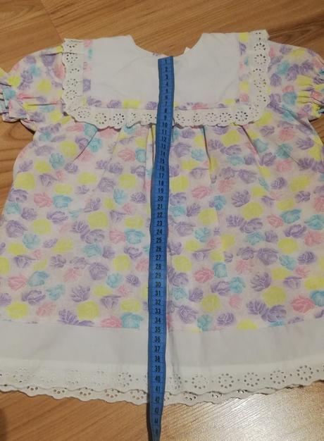 Satočky pre dievčatko, 98