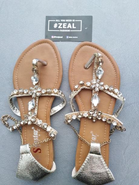 Sandálky s kamienkami, 38