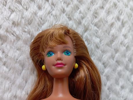 Barbie midge s náušnicami 1993,