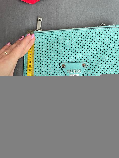 Malá listová guess kabelka, guess