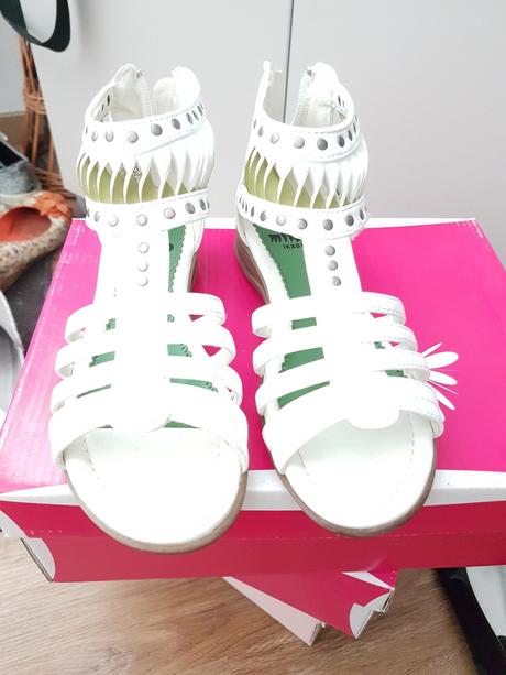 Sandalky pre dievcatko velkost 32, 32