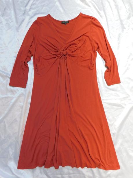 Luxusne upletove šaty, 40