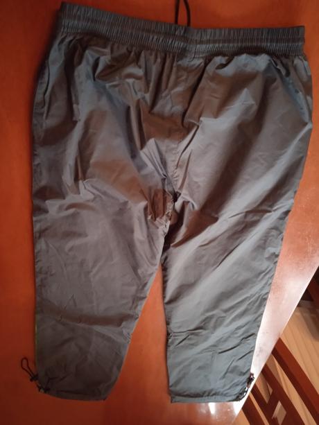 Športové nohavice, 134