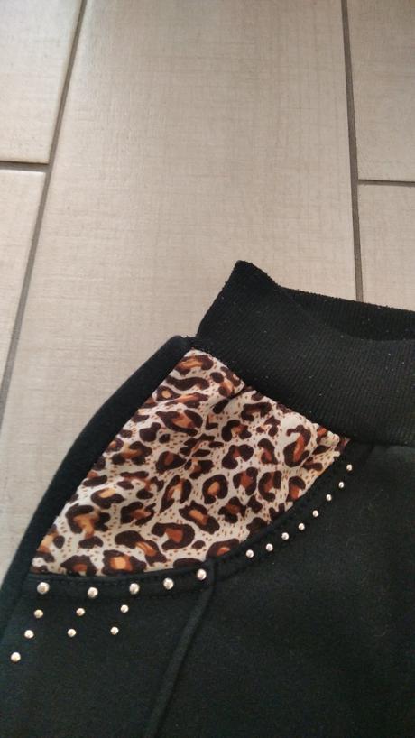 Čierne nohavice, 152