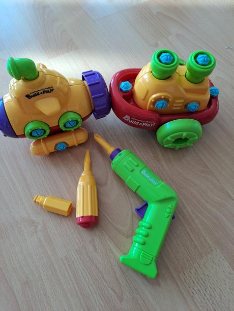 Skrutkovacie hracky,