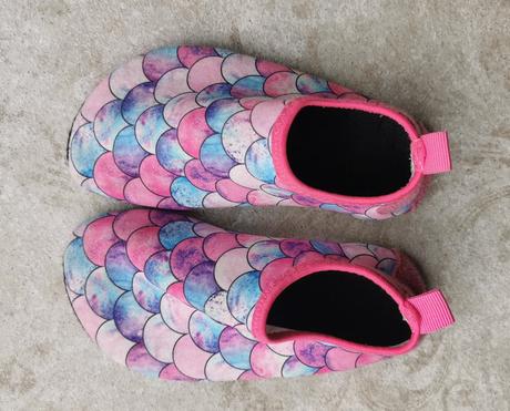 Coqui s topánkami vhodnými do vody, coqui,25