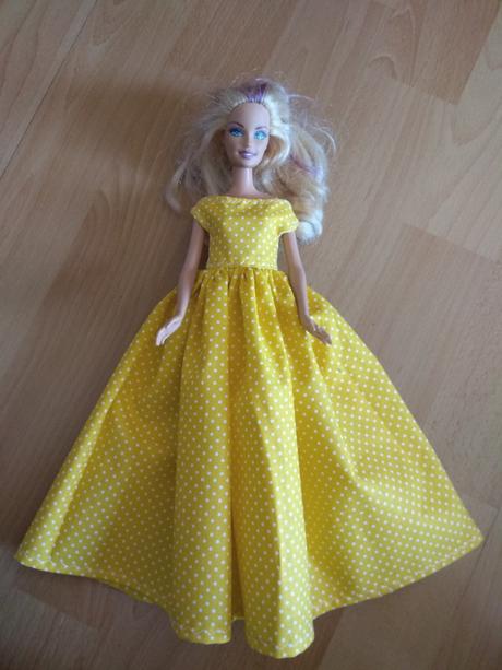 Šaty pre barbie, 