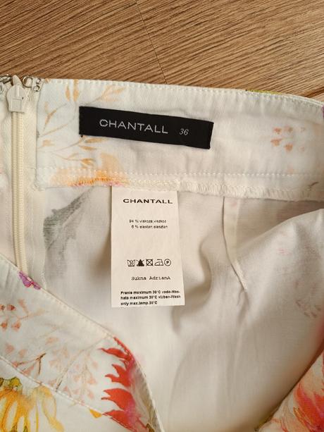 Kvetovana sukna chantall 36, chantall,36