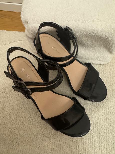 Sandale na platforme, 35