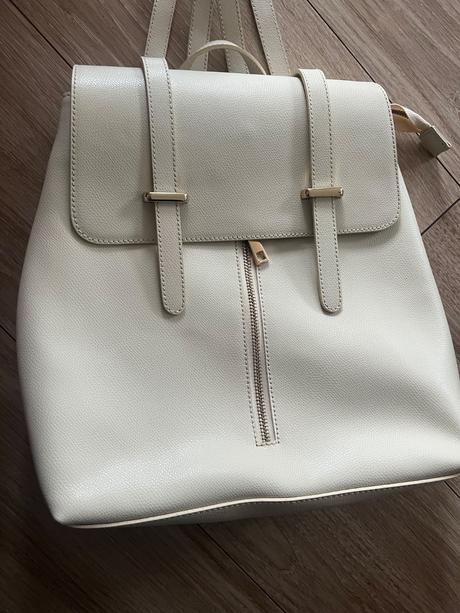 Krasny kremovy/ivory novy kozeny ruksak lubive, 