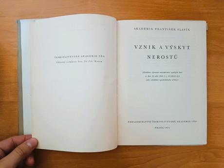 Vznik a výskyt nerastov (1954),