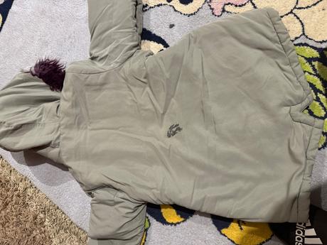 Dievčenská bunda, 134