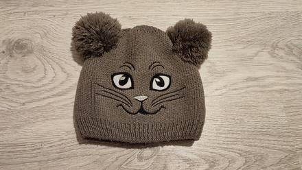 Hrubá macickova ciapka, 80