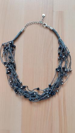 Náhrdelník, stradivarius