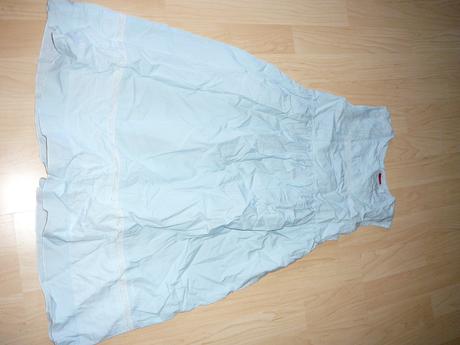 Dievcenske saty, esprit,128