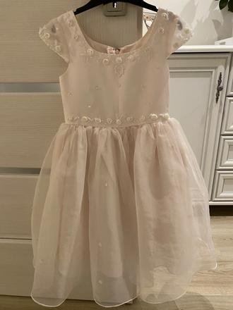 Sviatočné šaty, 110