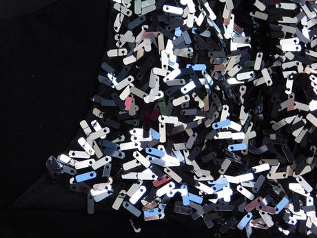 Luxusne pekne saty, 38