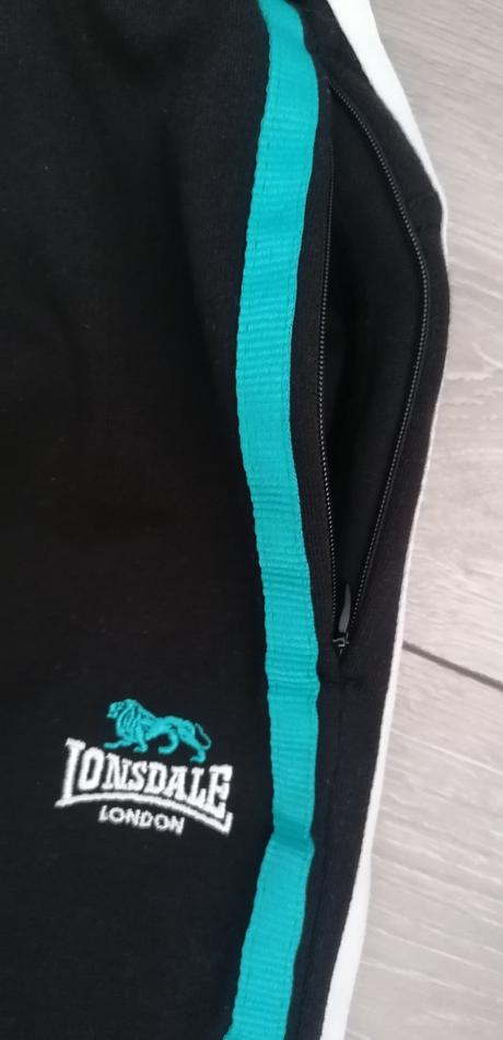 Predám tepláky lonsdale., lonsdale,140