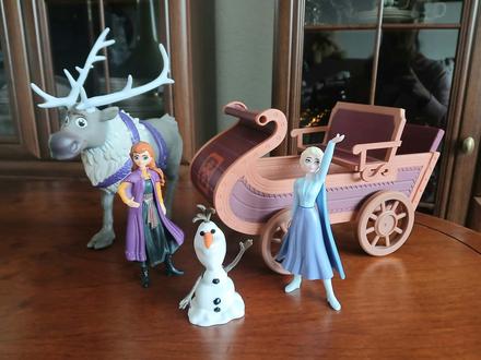 Krásne postavičky z rozprávky frozen, 